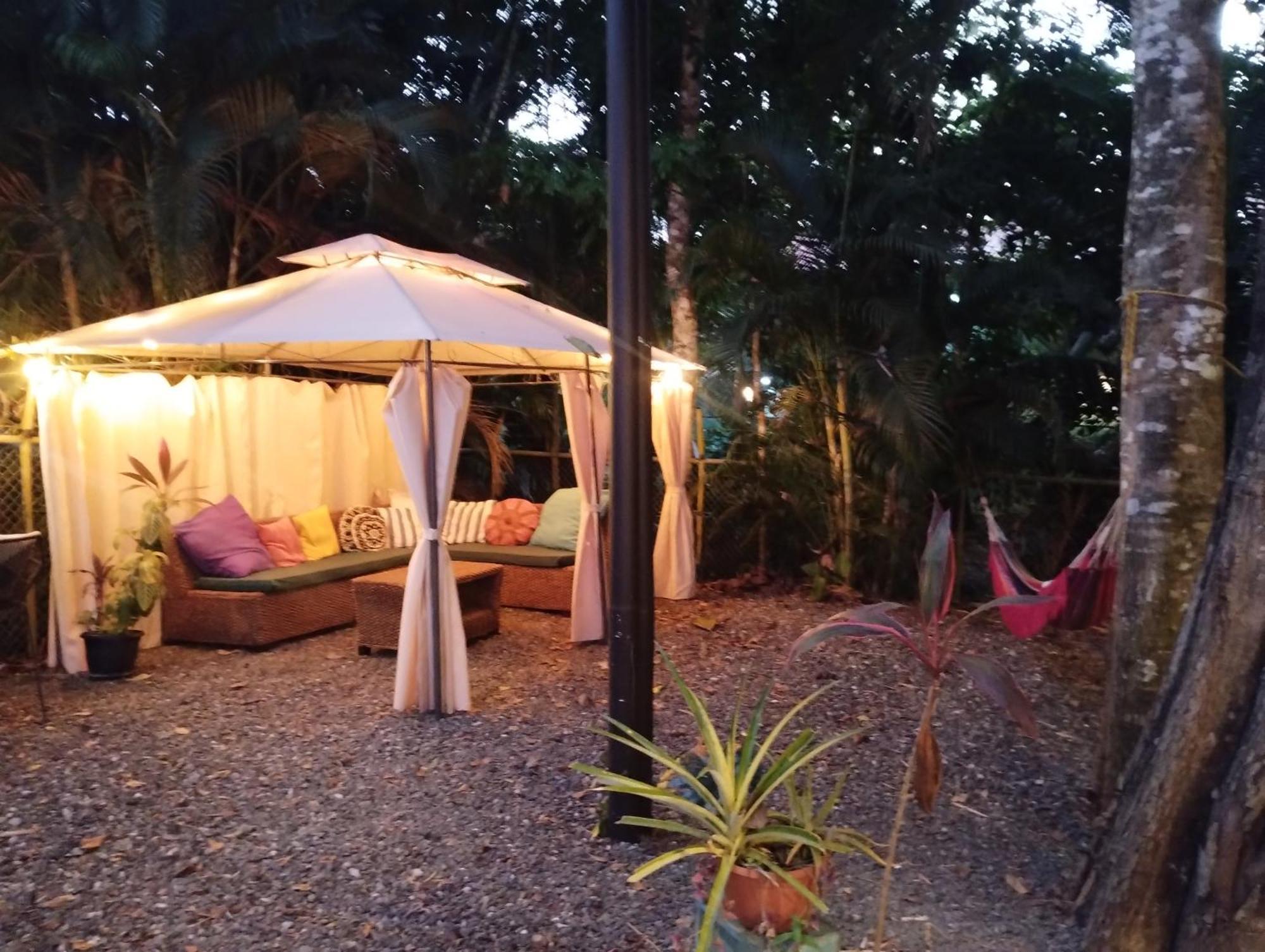Casajungla Hostel Jacó Exteriör bild