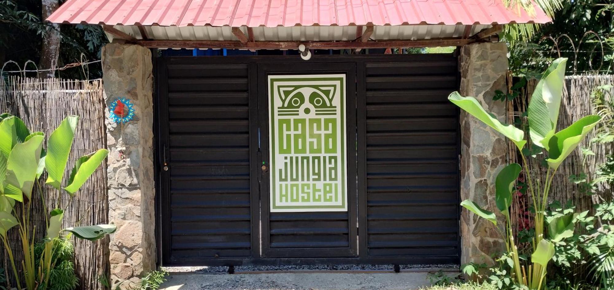 Casajungla Hostel Jacó Exteriör bild